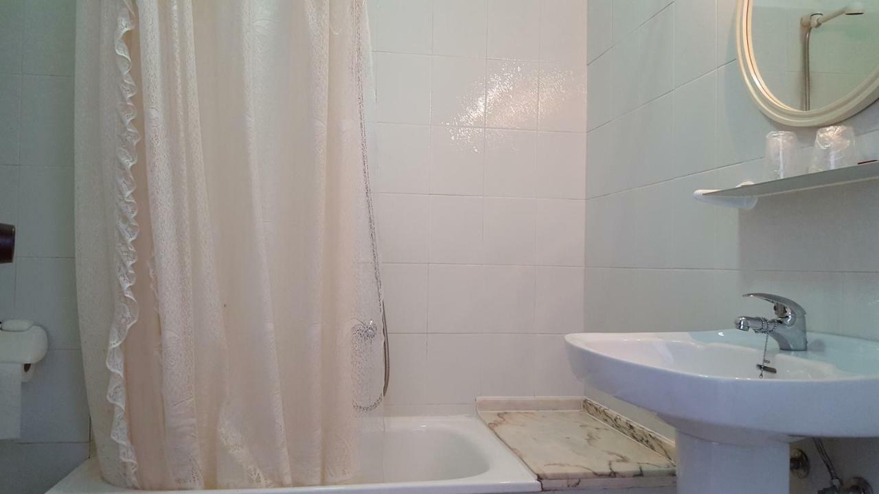 Pensión Hostal Arli