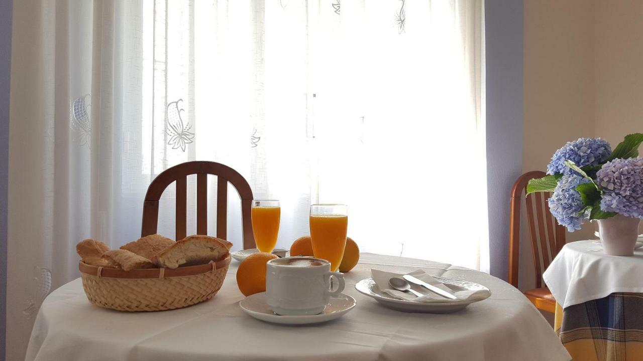 Pensión Hostal Arli *